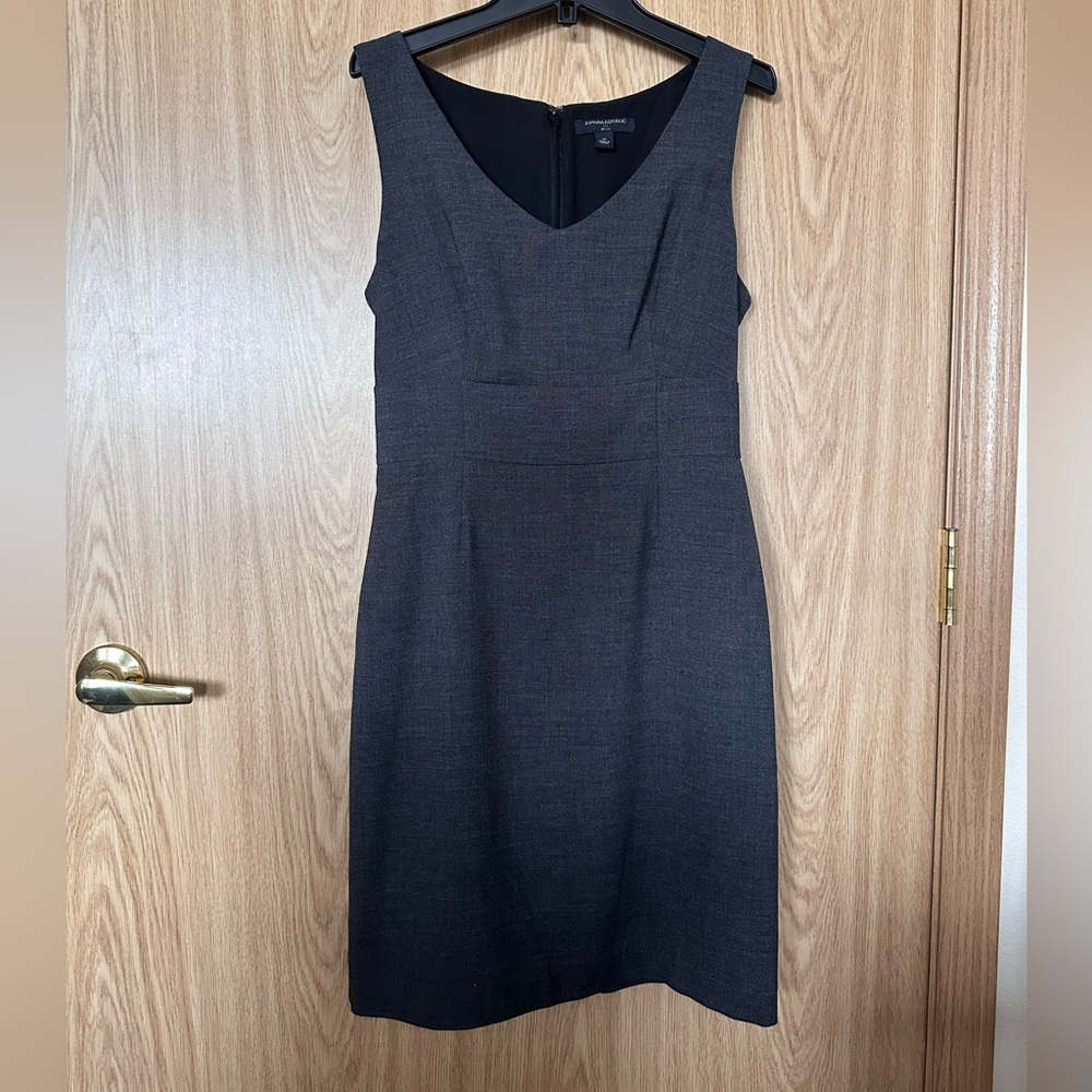 Banana Republic Charcoal Plaid Sleeveless Career Dress Women’s 4P